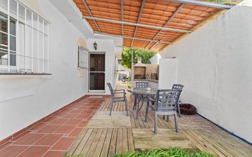 Property slide 25