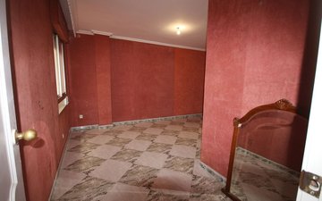 Property slide 16