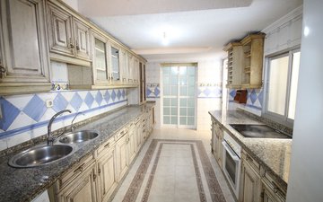Property slide 21
