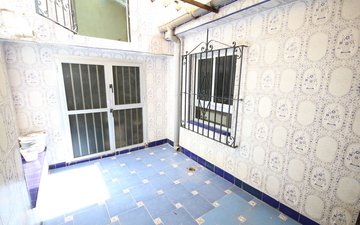 Property slide 25