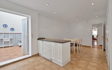 Property slide 19