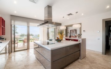 Property slide 10