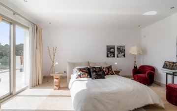 Property slide 17