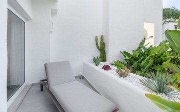 Property slide 15