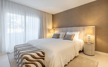 Property slide 16