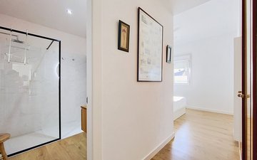 Property slide 32