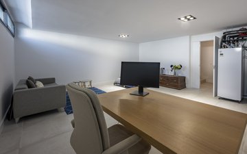 Property slide 30