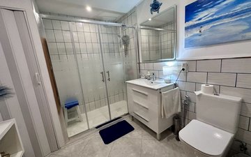 Property slide 25