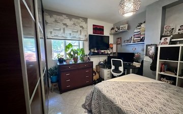 Property slide 28