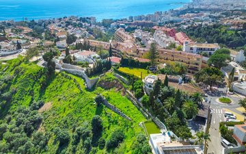 Property slide 107