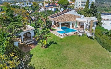 Property slide 130