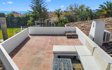 Property slide 135