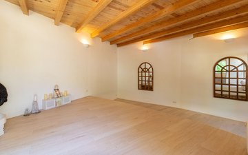 Property slide 40