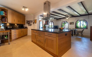 Property slide 61