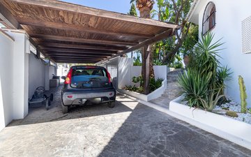 Property slide 68