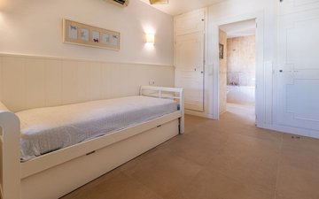Property slide 93