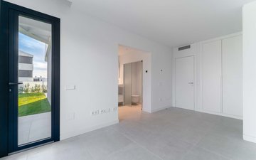 Property slide 36