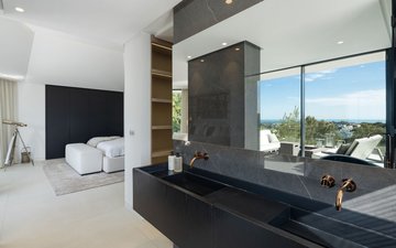 Property slide 21