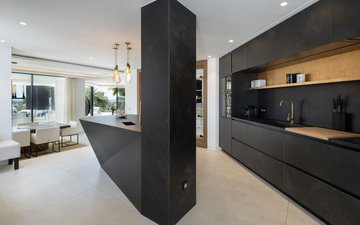 Property slide 32