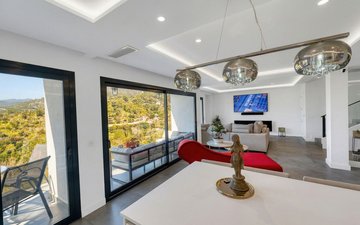 Property slide 22