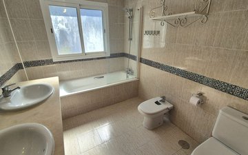 Property slide 16
