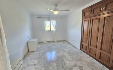 Property slide 17