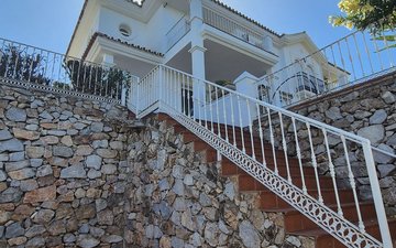 Property slide 34