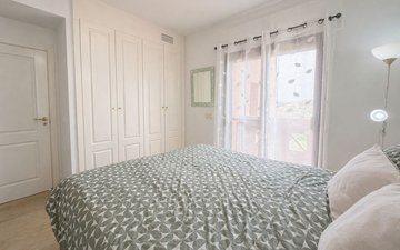 Property slide 10