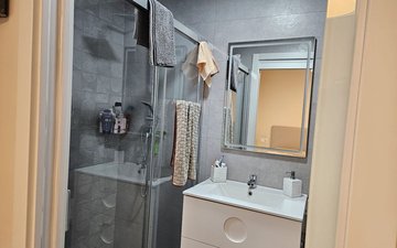 Property slide 20