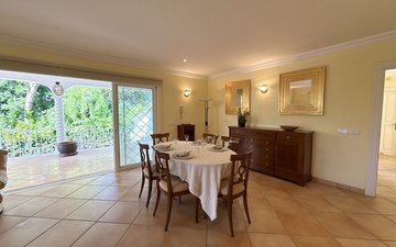 Property slide 19