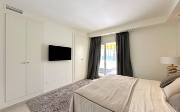 Property slide 10