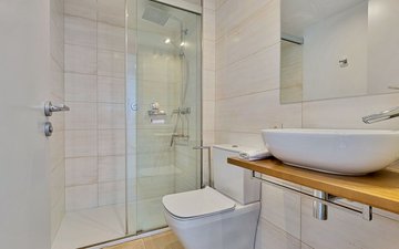 Property slide 18