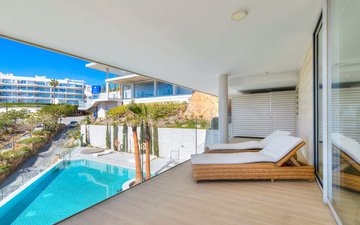Property slide 21