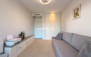 Property slide 18