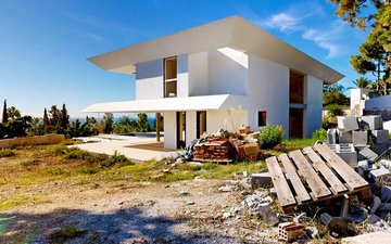 Property slide 16