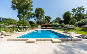 Property slide 10