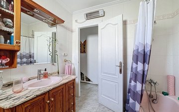 Property slide 19