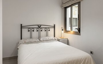 Property slide 25