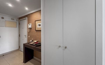 Property slide 40