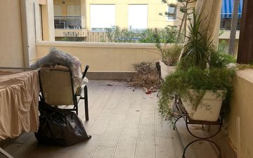 Property slide 16