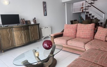 Property slide 16