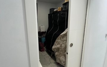Property slide 25