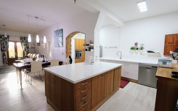 Property slide 18