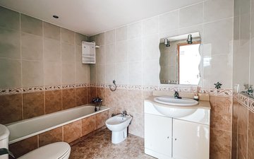 Property slide 24
