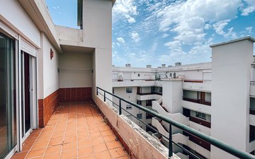 Property slide 25