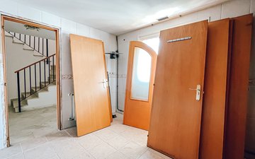 Property slide 8