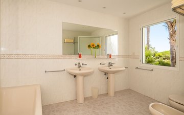 Property slide 10