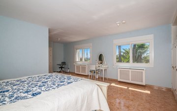 Property slide 4