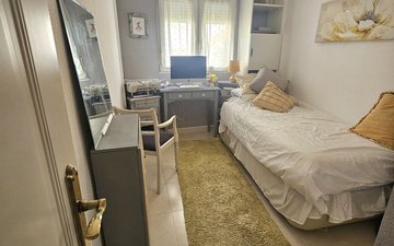 Property slide 14