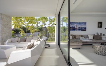 Property slide 38